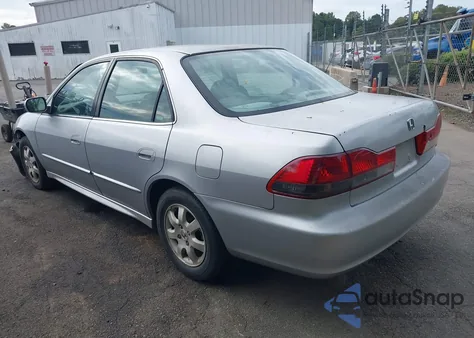 2001 Honda Accord 2.3 Ex from USA, damaged, VIN 1HGCG65831A069658